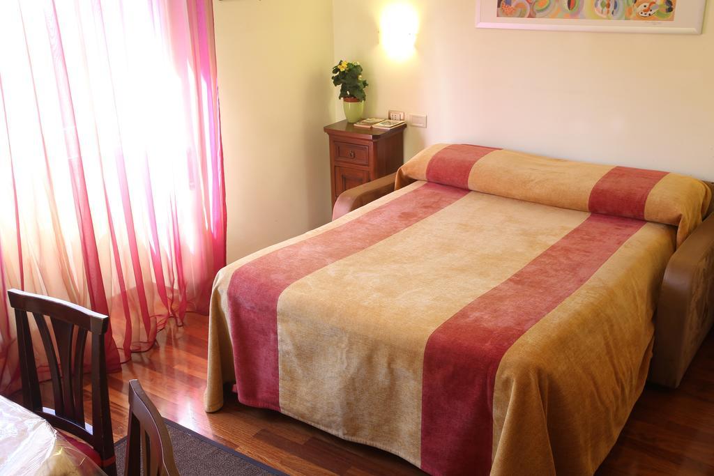 Bed and Breakfast Al Colonnato Di San Pietro Рим Экстерьер фото